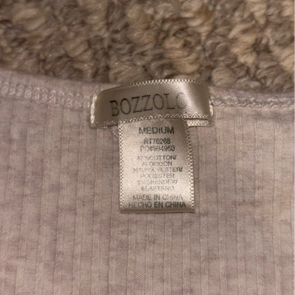 Cream Ribbed V-Neck Crop Top - Picture 2 of 3